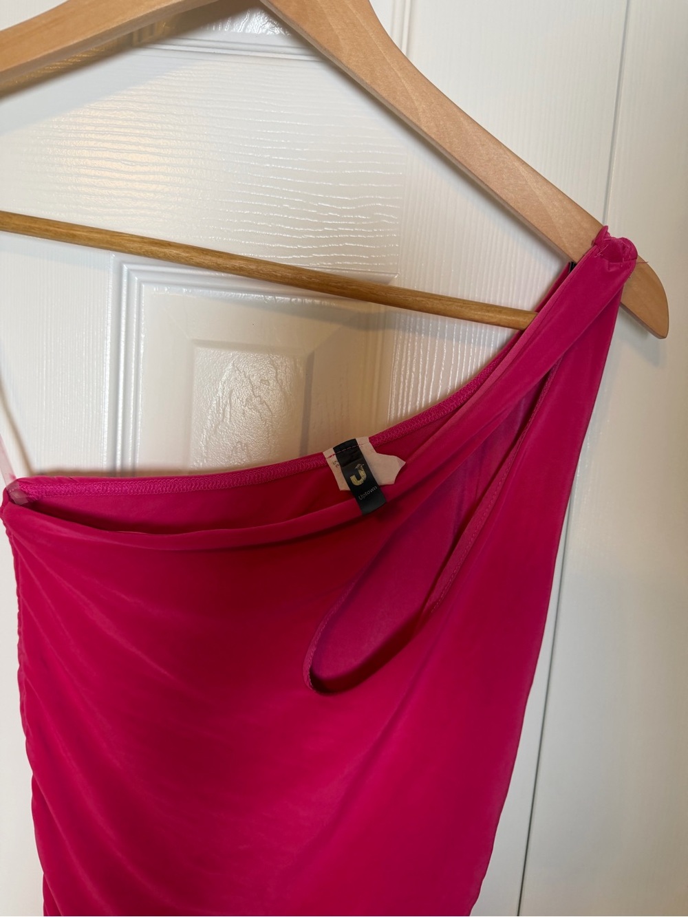 One-Shoulder Fuchsia Ruched Dress - Picture 4 of 6